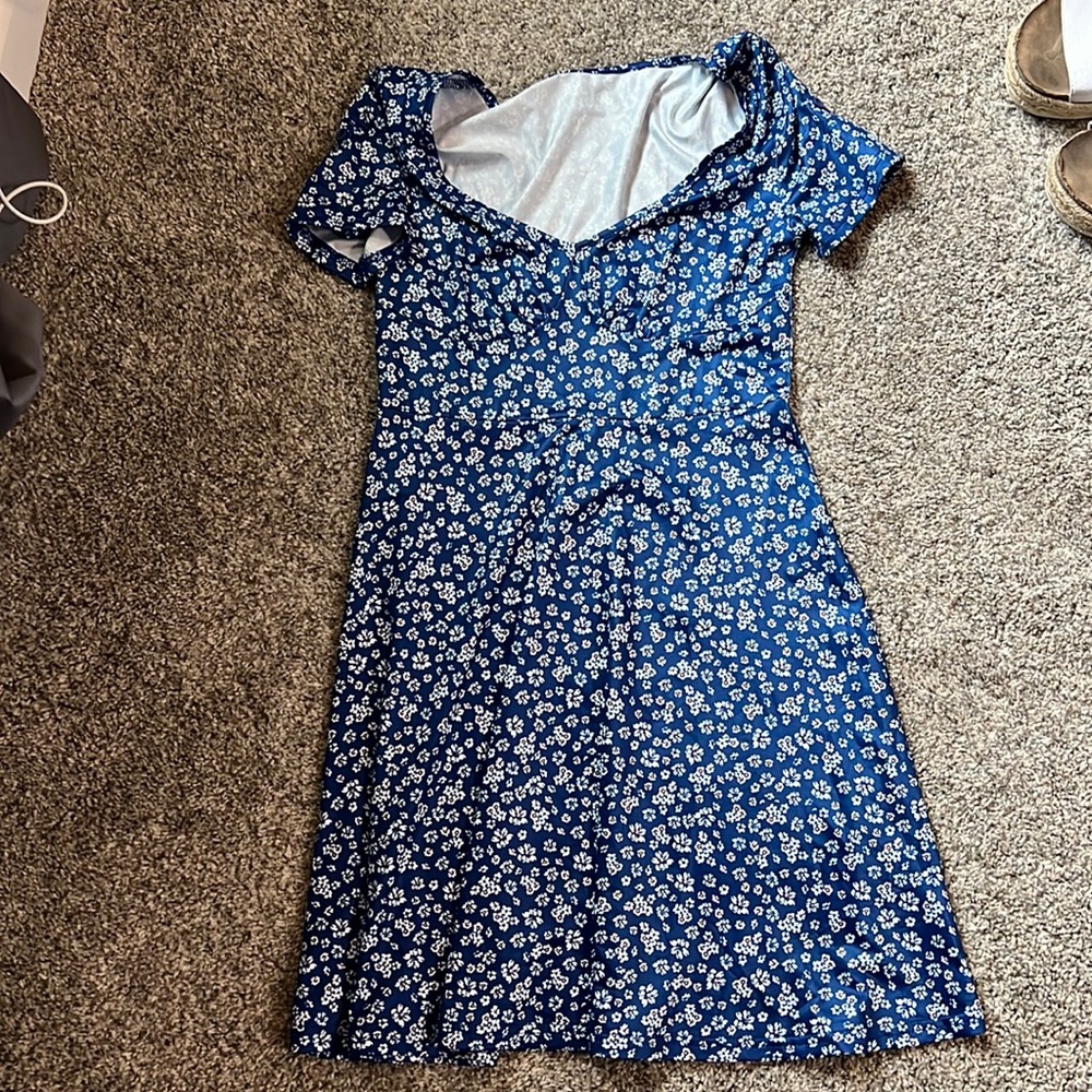Women’s dress size small!!